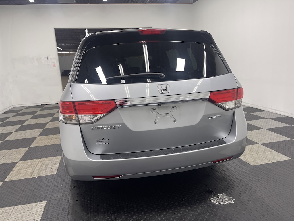 Used 2016 Honda Odyssey SE