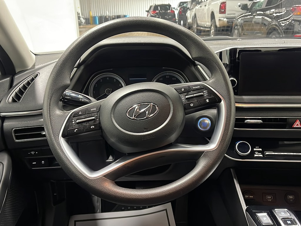 Used 2023 Hyundai Sonata SEL Sedan
