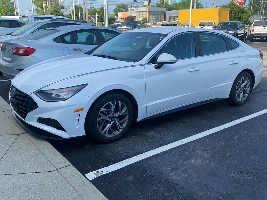 Used 2023 Hyundai Sonata SEL Sedan