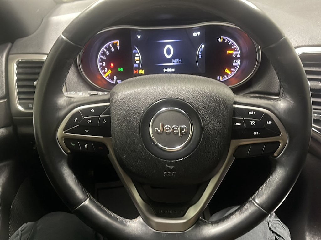 Used 2018 Jeep Grand Cherokee Laredo E SUV