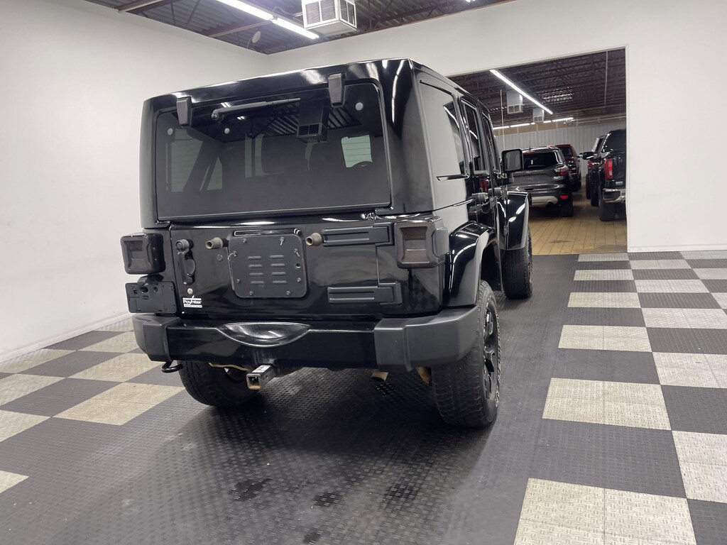 Used 2018 Jeep Wrangler JK Unlimited Sahara 4x4 SUV