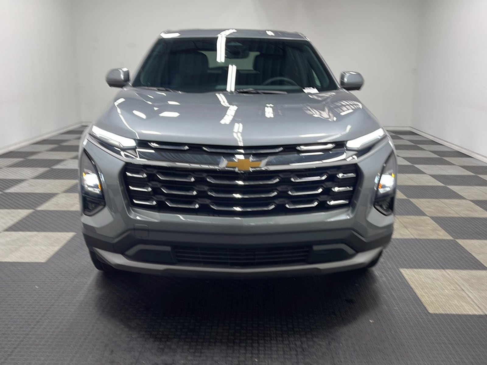 2027 Chevrolet Equinox LT - Photo 25