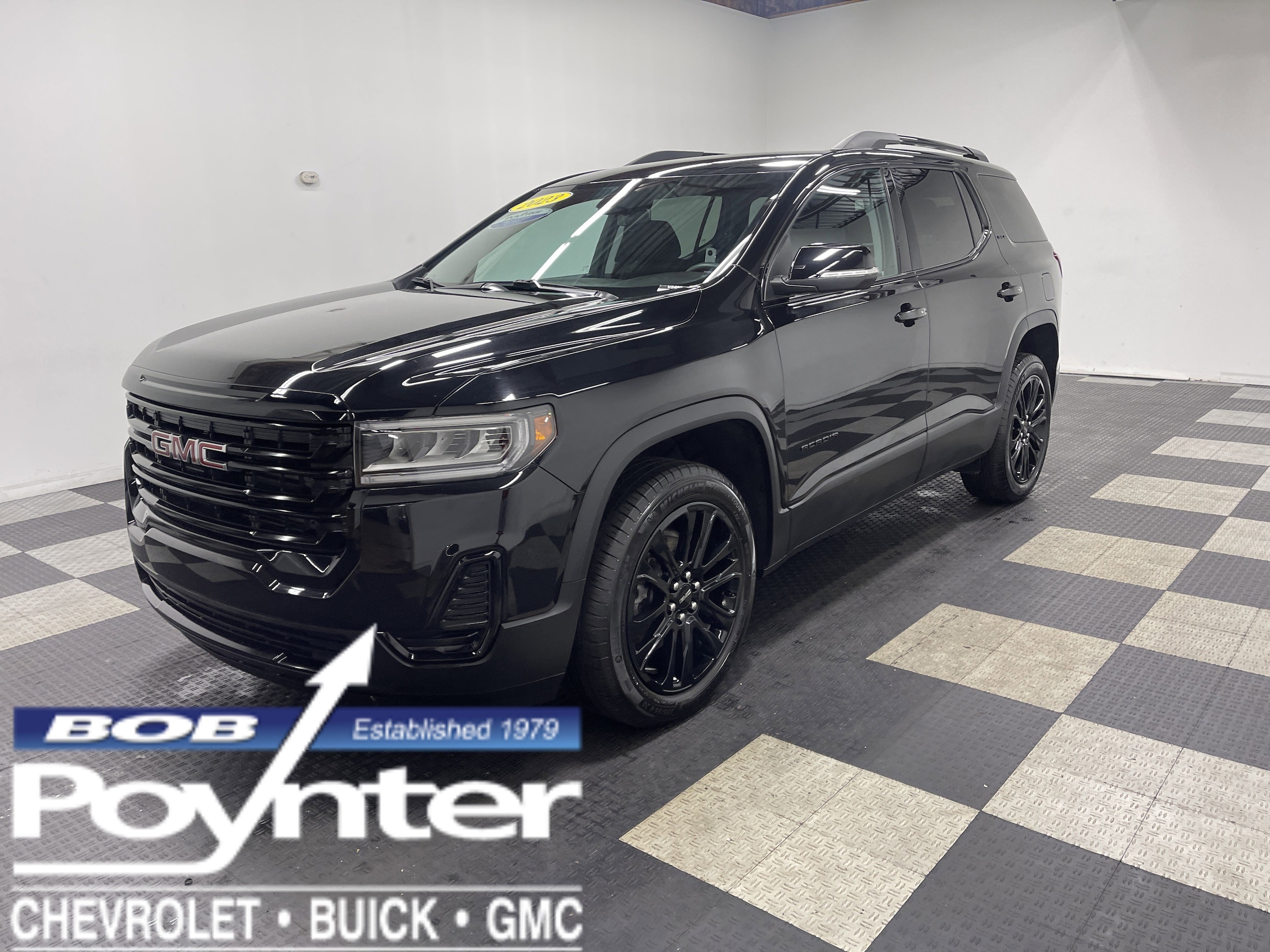 2023 GMC Acadia SLE's photo