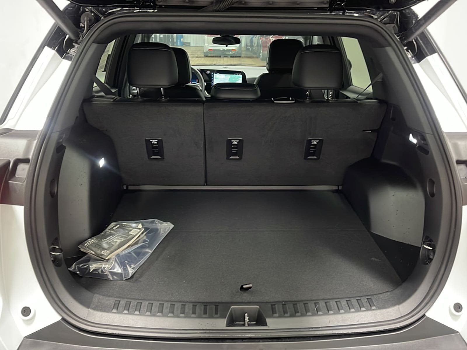 2027 Chevrolet Equinox LT - Photo 18