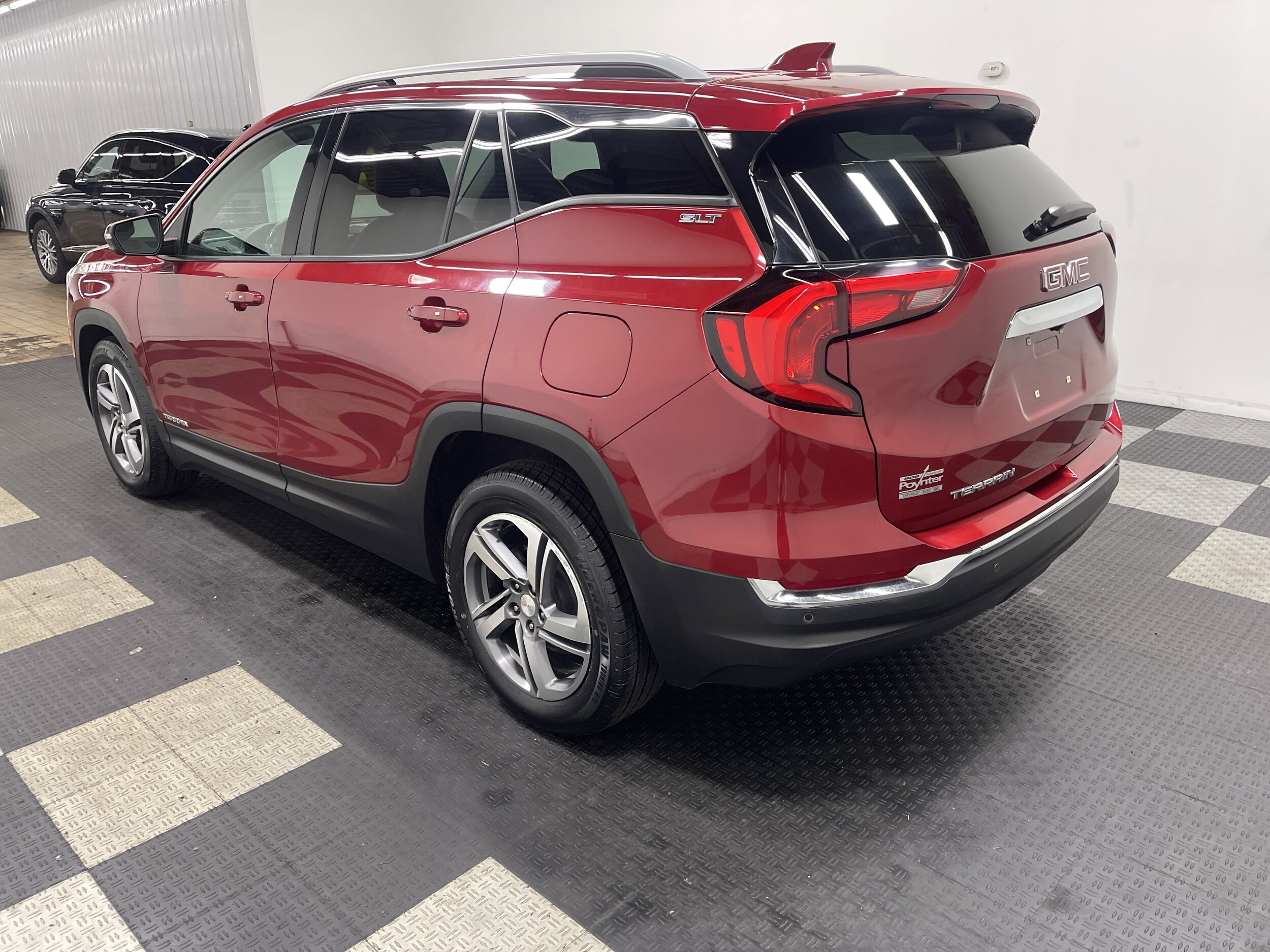 2021 Gmc Terrain SLT photo 2