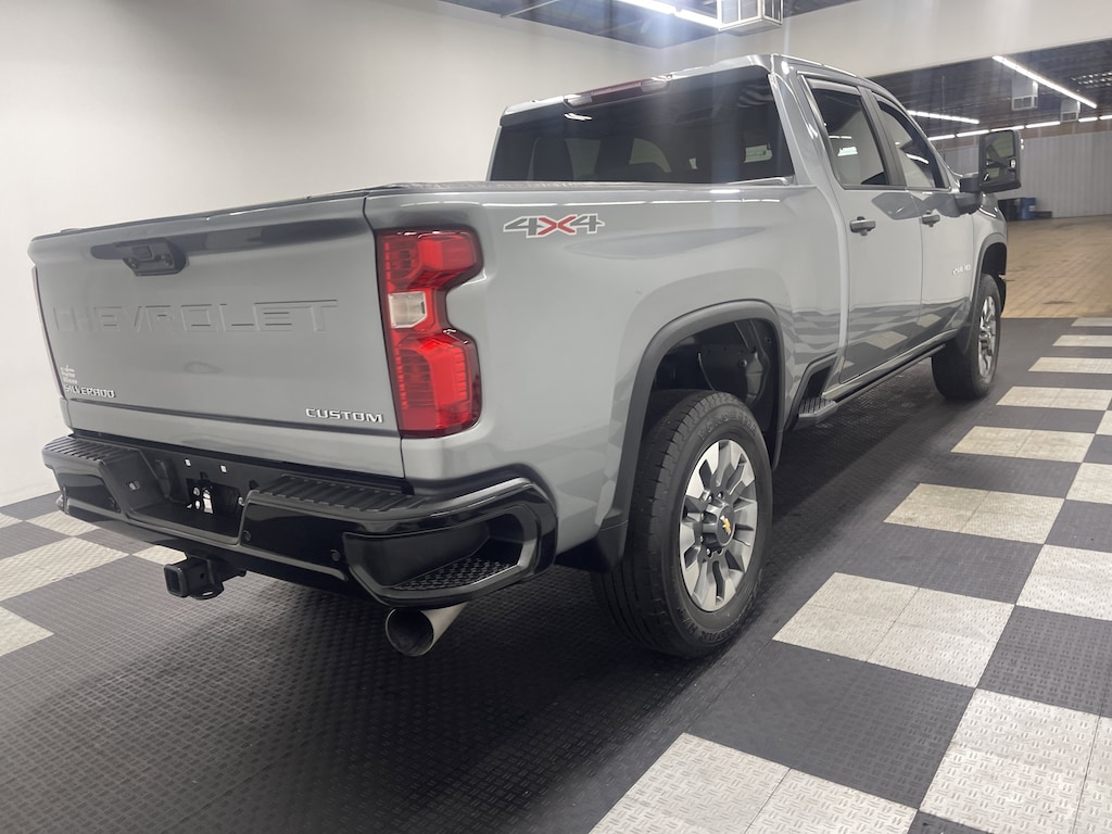 Used 2024 Chevrolet Silverado 2500 HD Custom Truck Crew Cab
