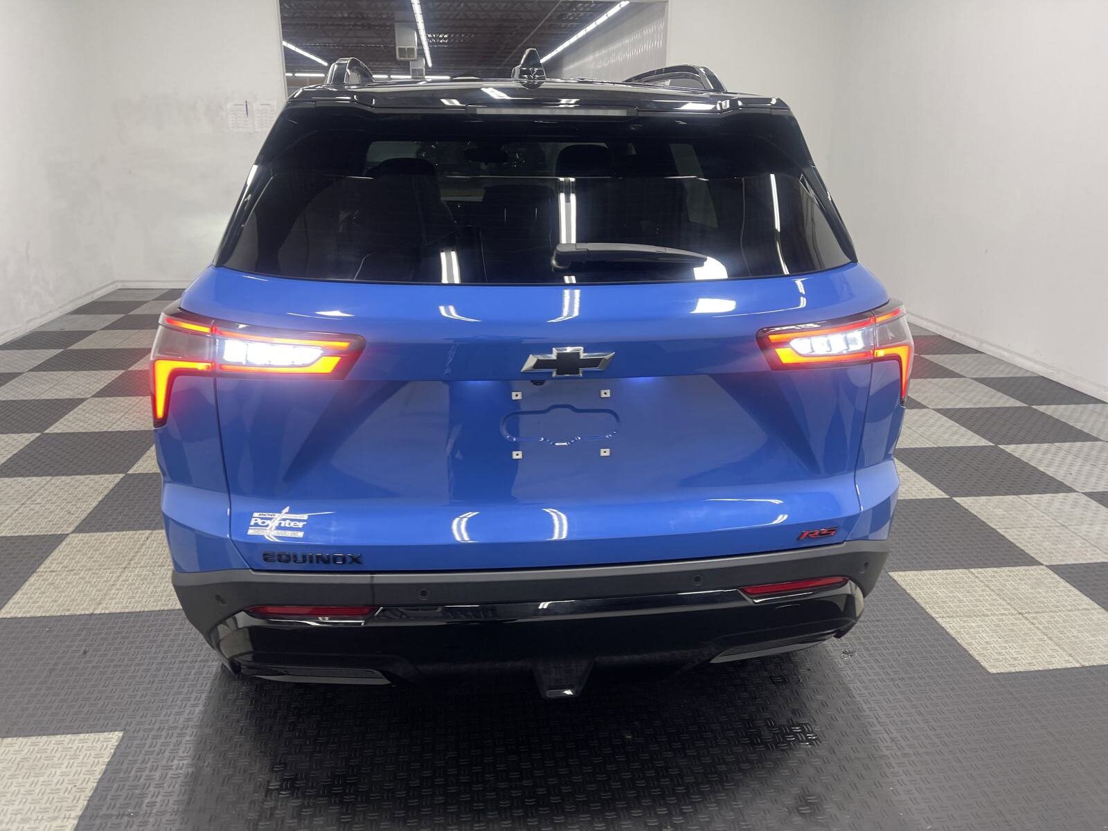 2025 Chevrolet Equinox RS photo 3