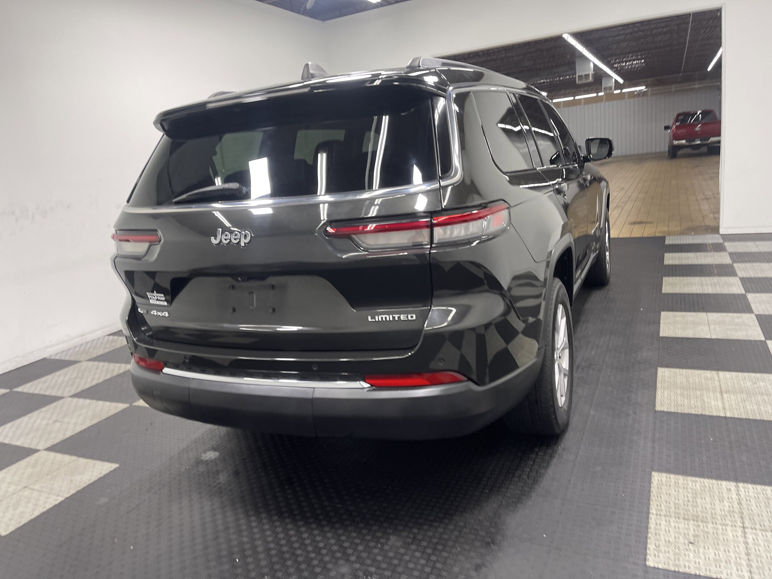 2021 Jeep Grand Cherokee Limited photo 3