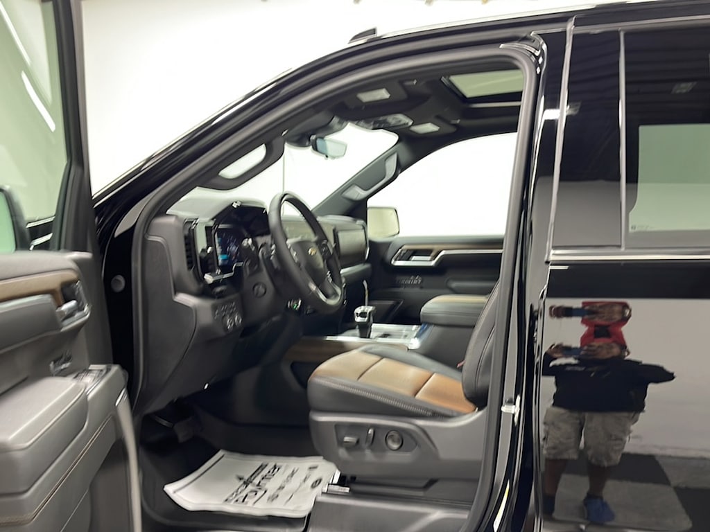 New 2026 Chevrolet Silverado 1500 High Country Truck