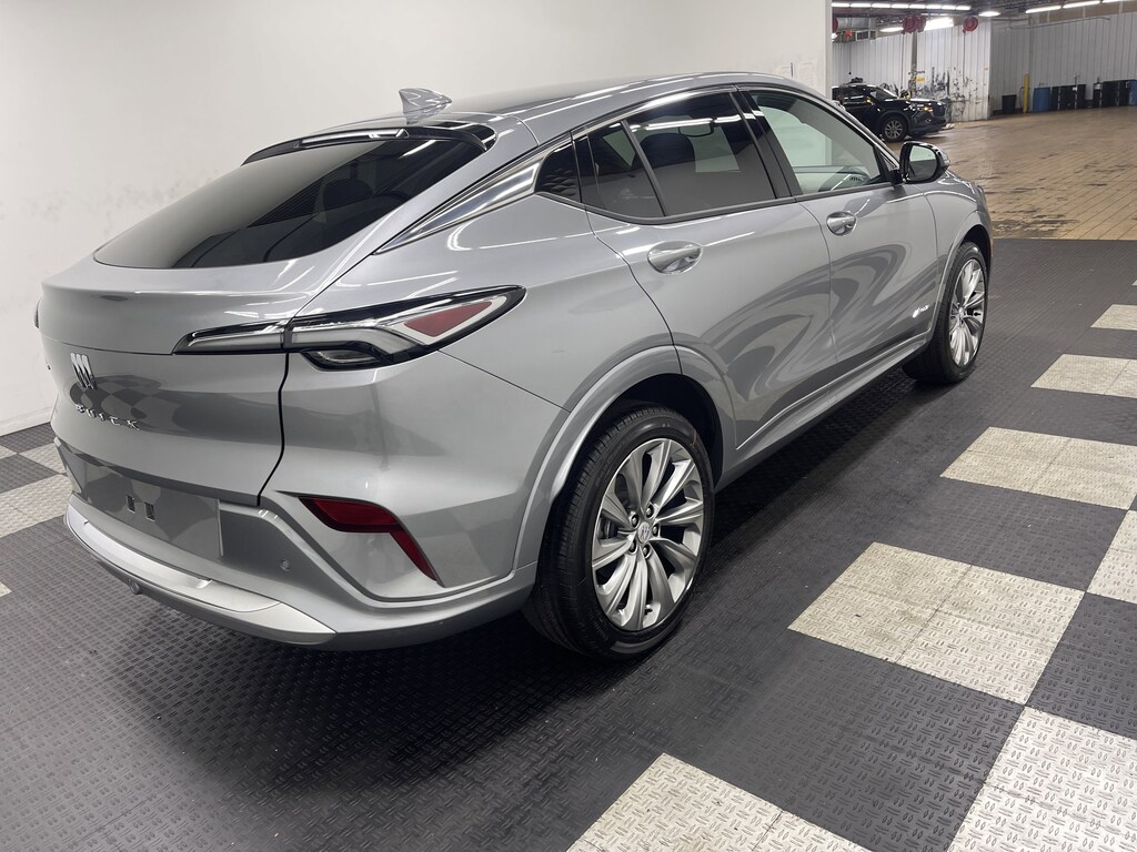 New 2026 Buick Envista Avenir SUV