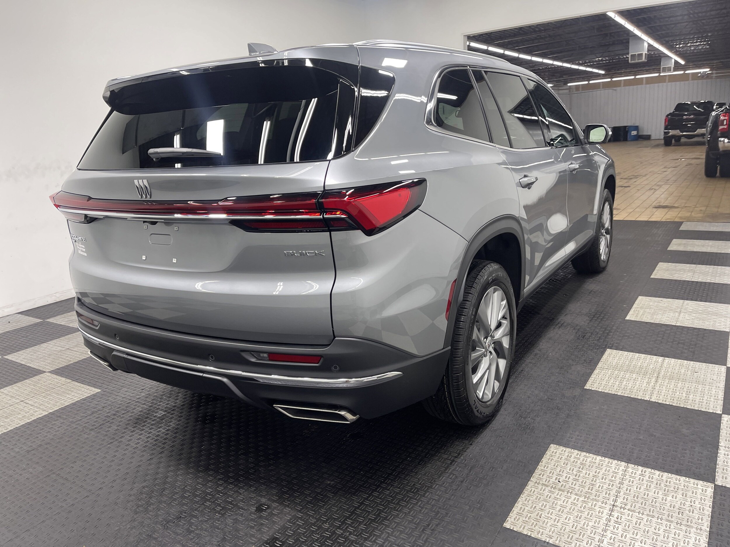 2025 Buick Enclave Preferred photo 4