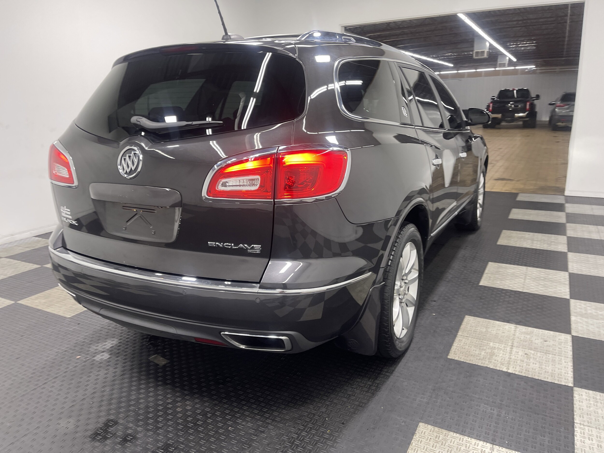 2017 Buick Enclave Premium photo 3