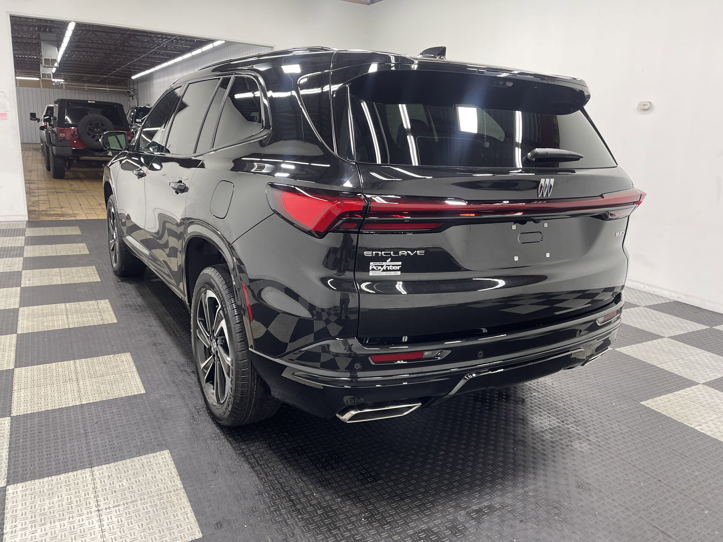 2026 Buick Enclave Sport Touring photo 2