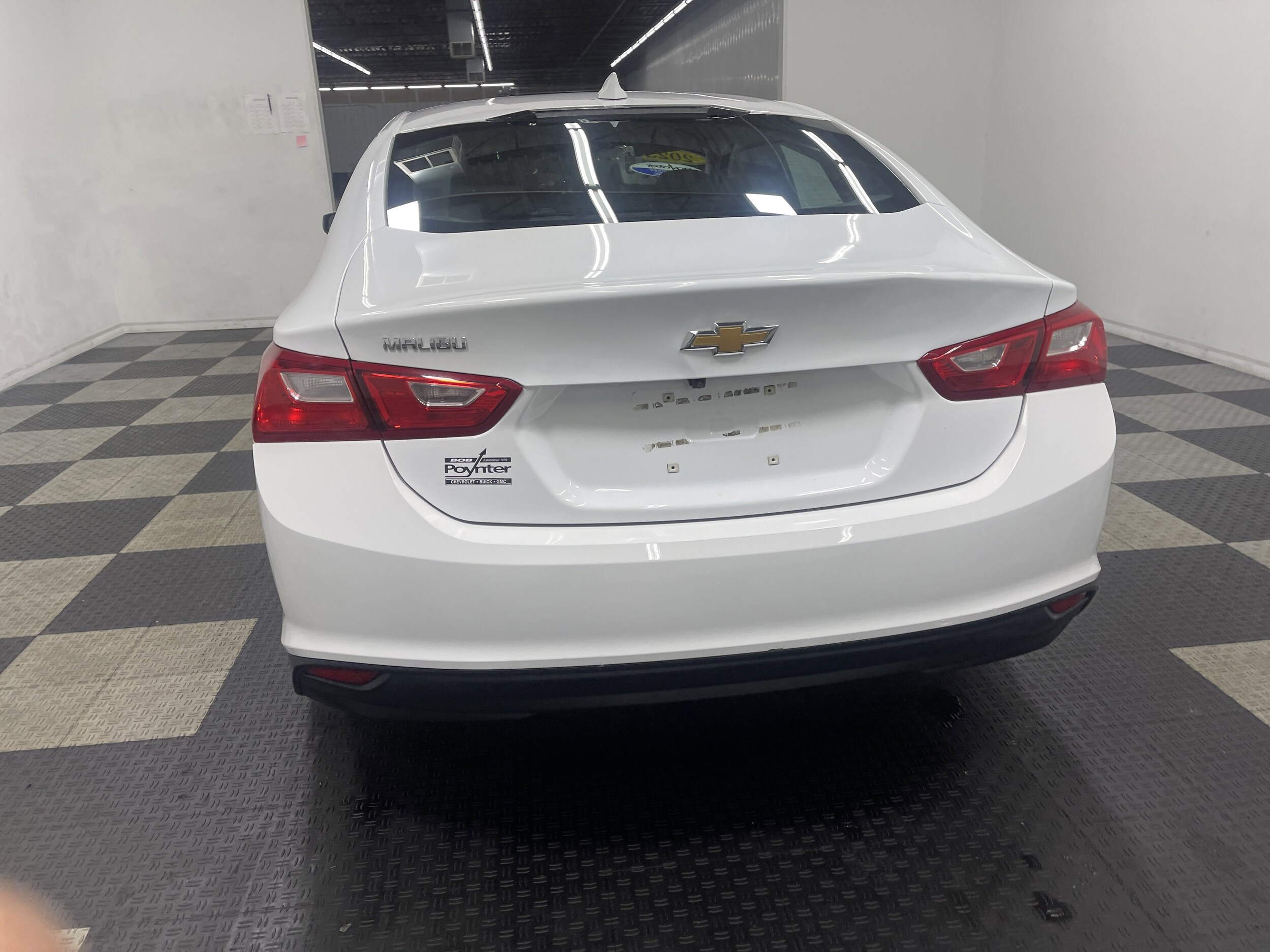2023 Chevrolet Malibu 1LT photo 3