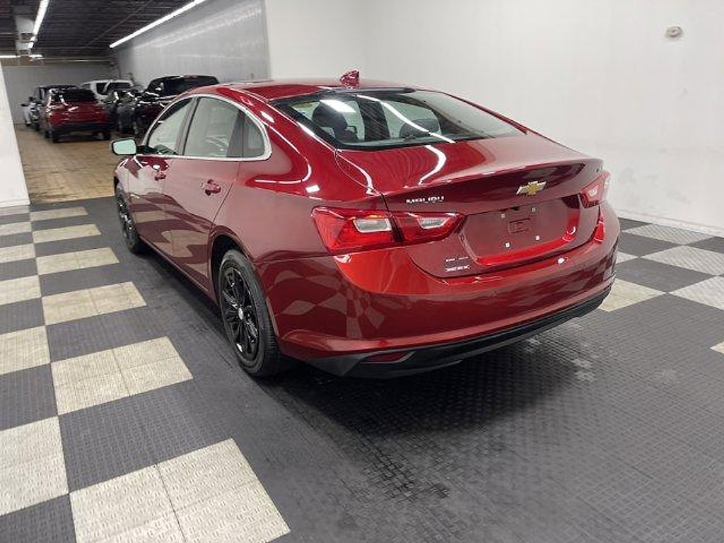 Used 2025 Chevrolet Malibu 1LT Sedan