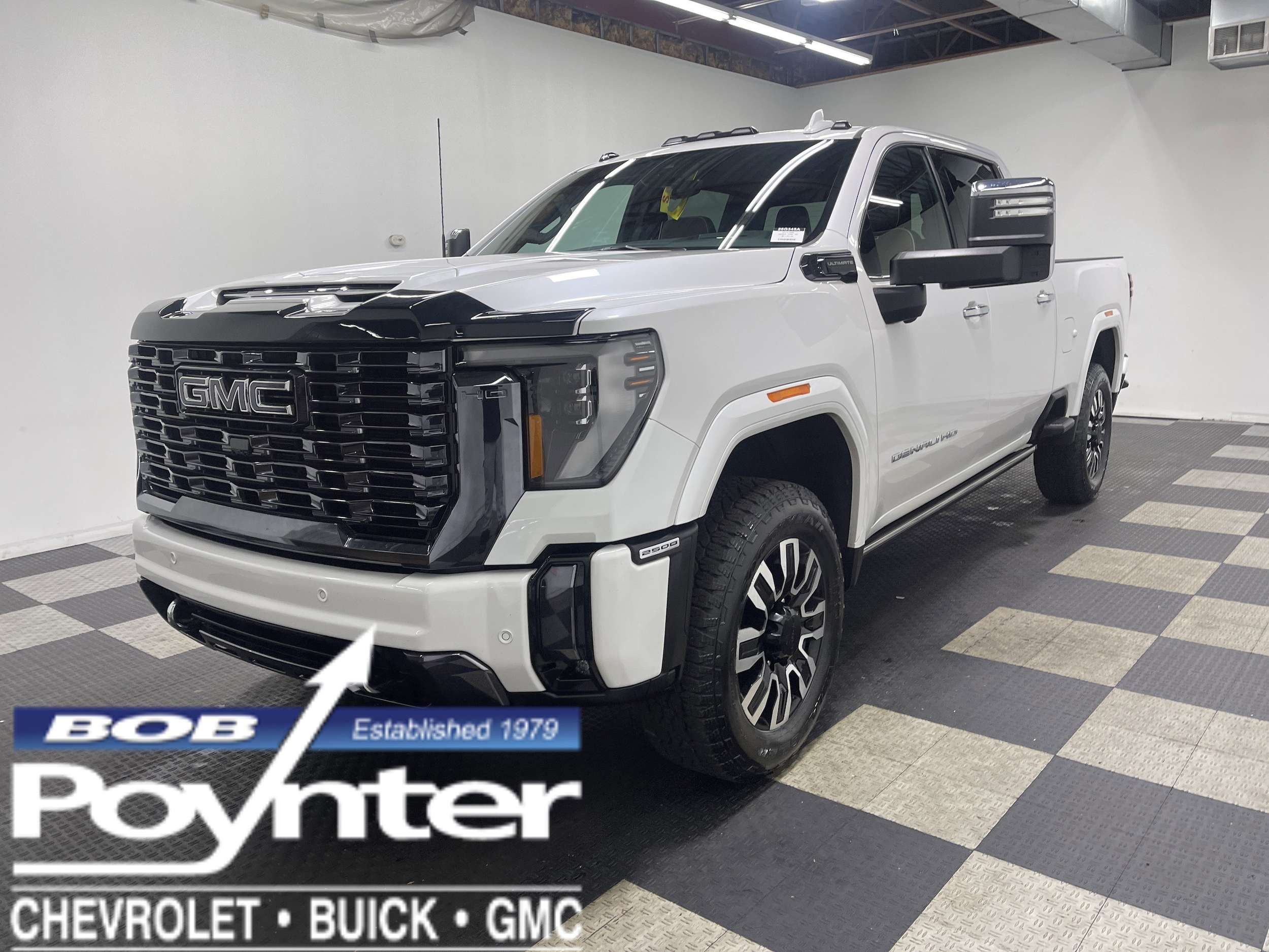 2024 GMC Sierra 2500HD Denali Ultimate's photo