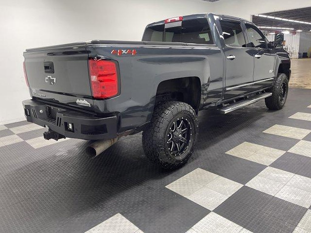 Used 2018 Chevrolet Silverado 2500 HD High Country Truck Crew Cab