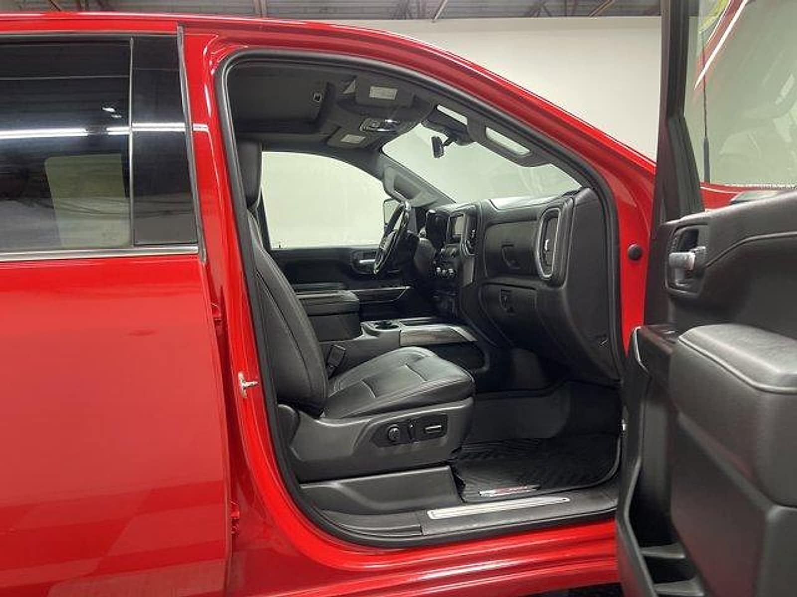 2021 Chevrolet Silverado 2500HD LTZ - Photo 18