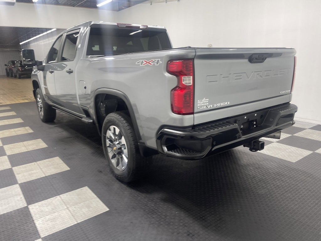 Used 2024 Chevrolet Silverado 2500 HD Custom Truck Crew Cab