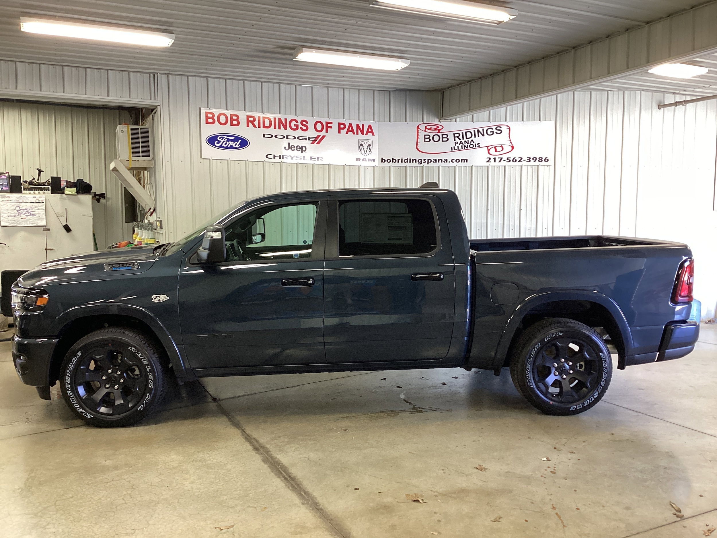 2026 RAM 1500 Big Horn/Lone Star - Photo 2