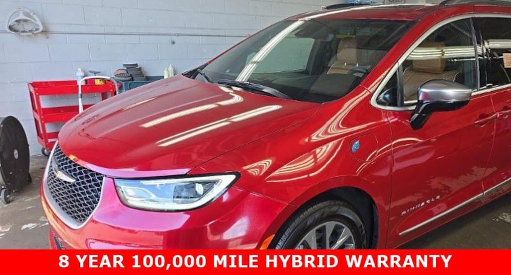 Used 2025 Chrysler Pacifica Plug-In Hybrid Hybrid Pinnacle Van Passenger Van