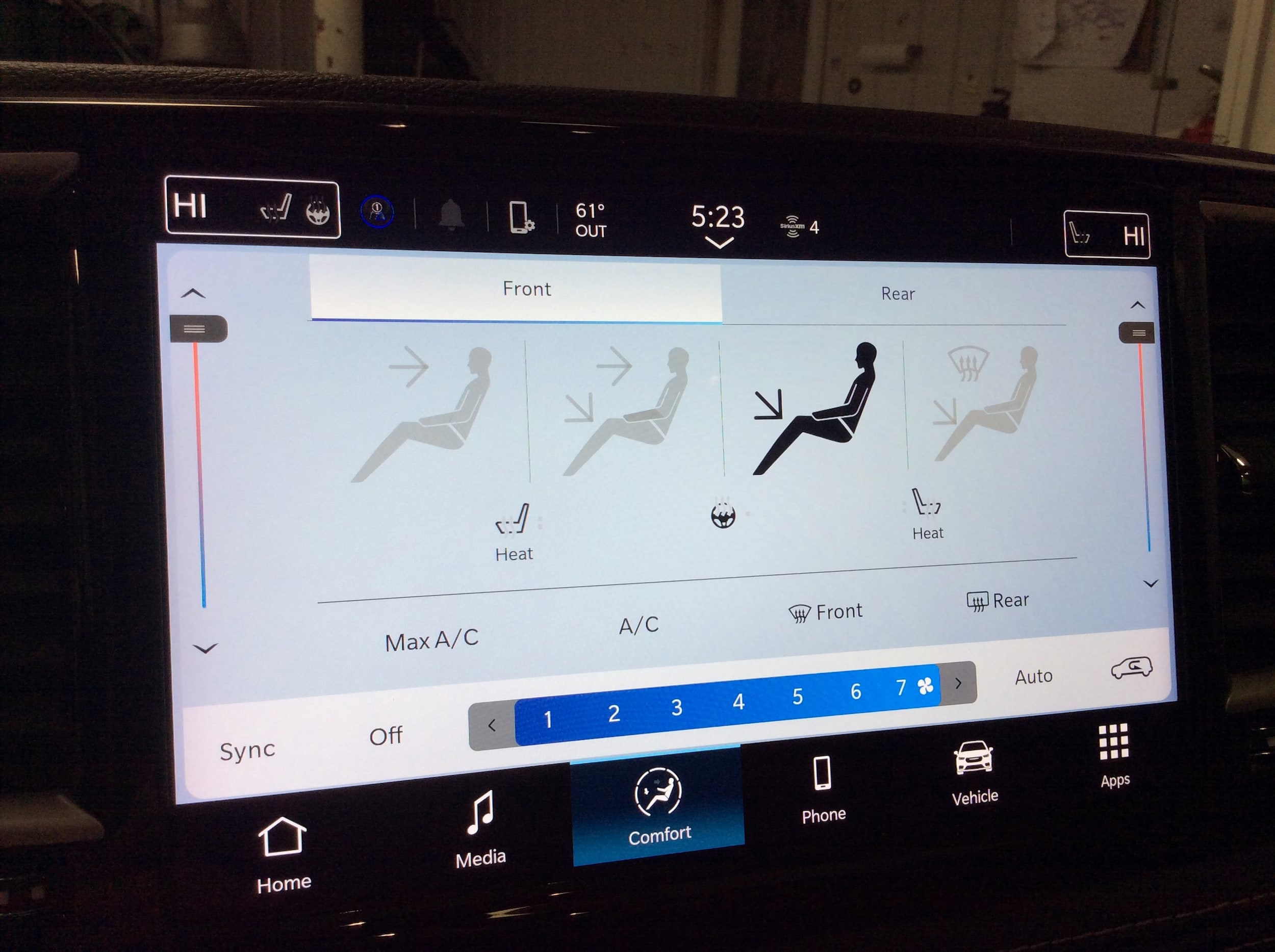 2024 Chrysler Pacifica Touring L - Photo 29
