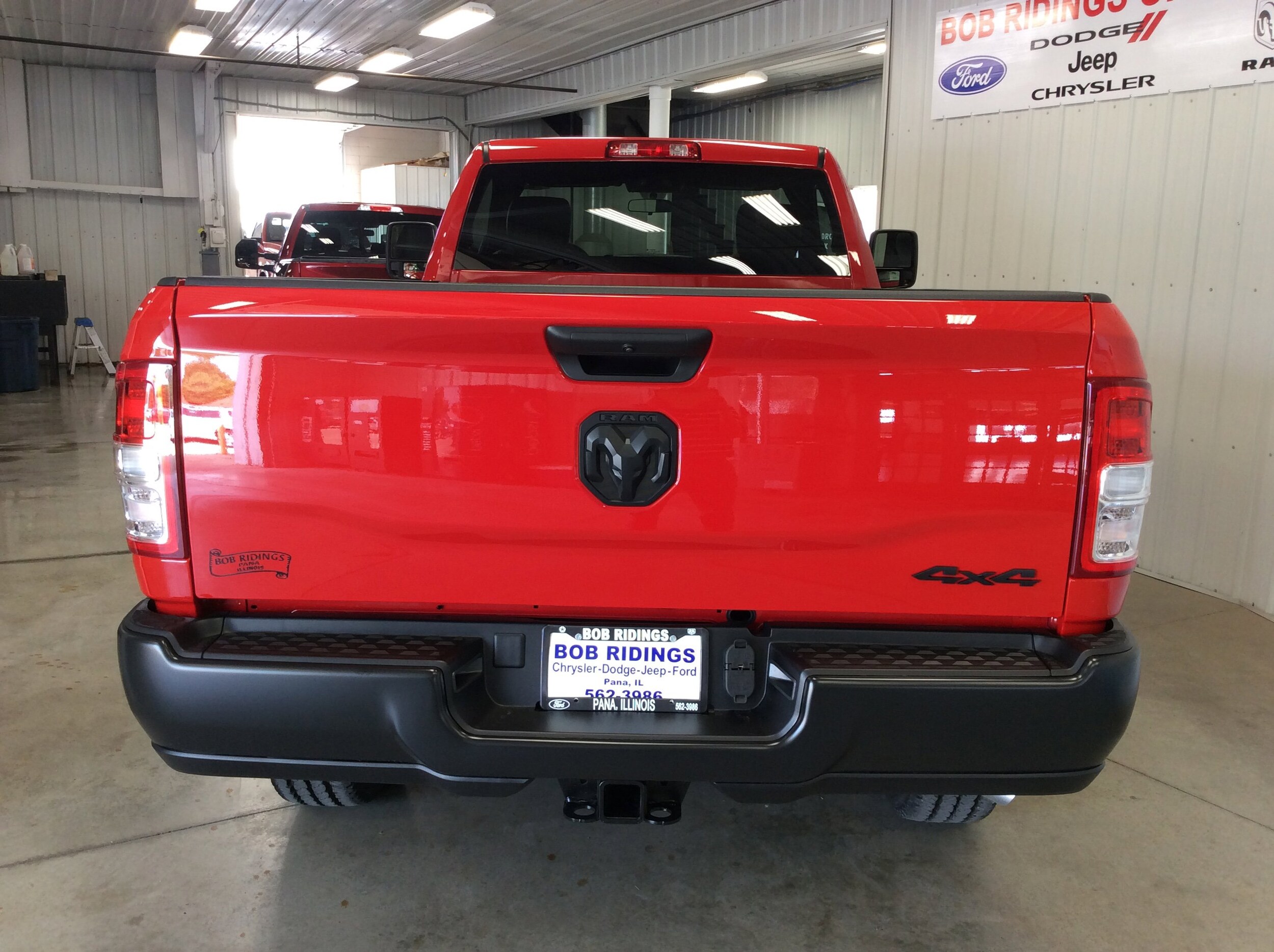 2023 Ram 2500 Tradesman photo 4