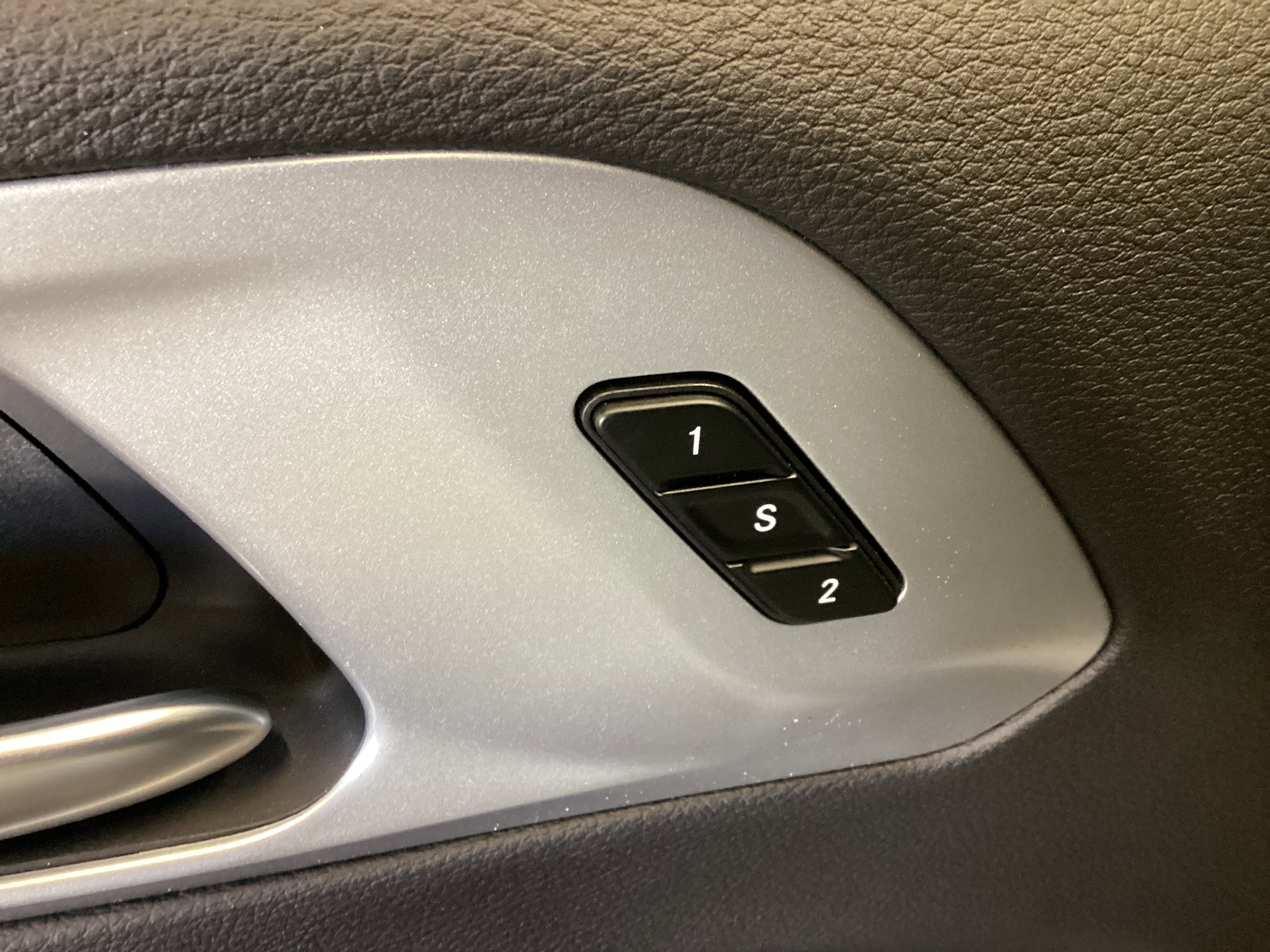 2026 Chrysler Pacifica Limited - Photo 14