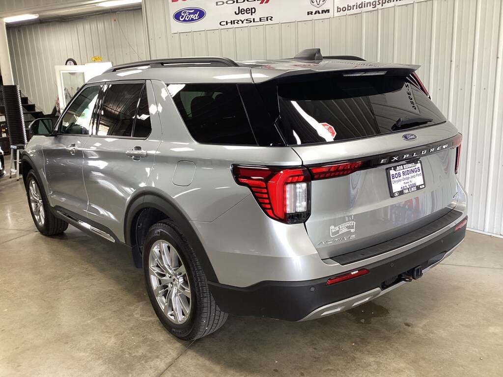 Used 2025 Ford Explorer Active SUV