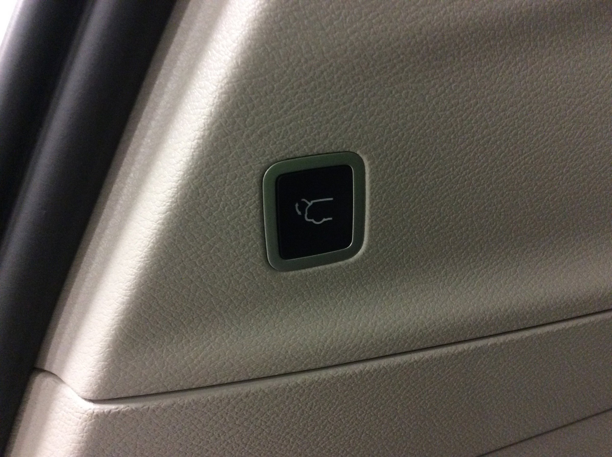 2024 Chrysler Pacifica Touring L - Photo 6