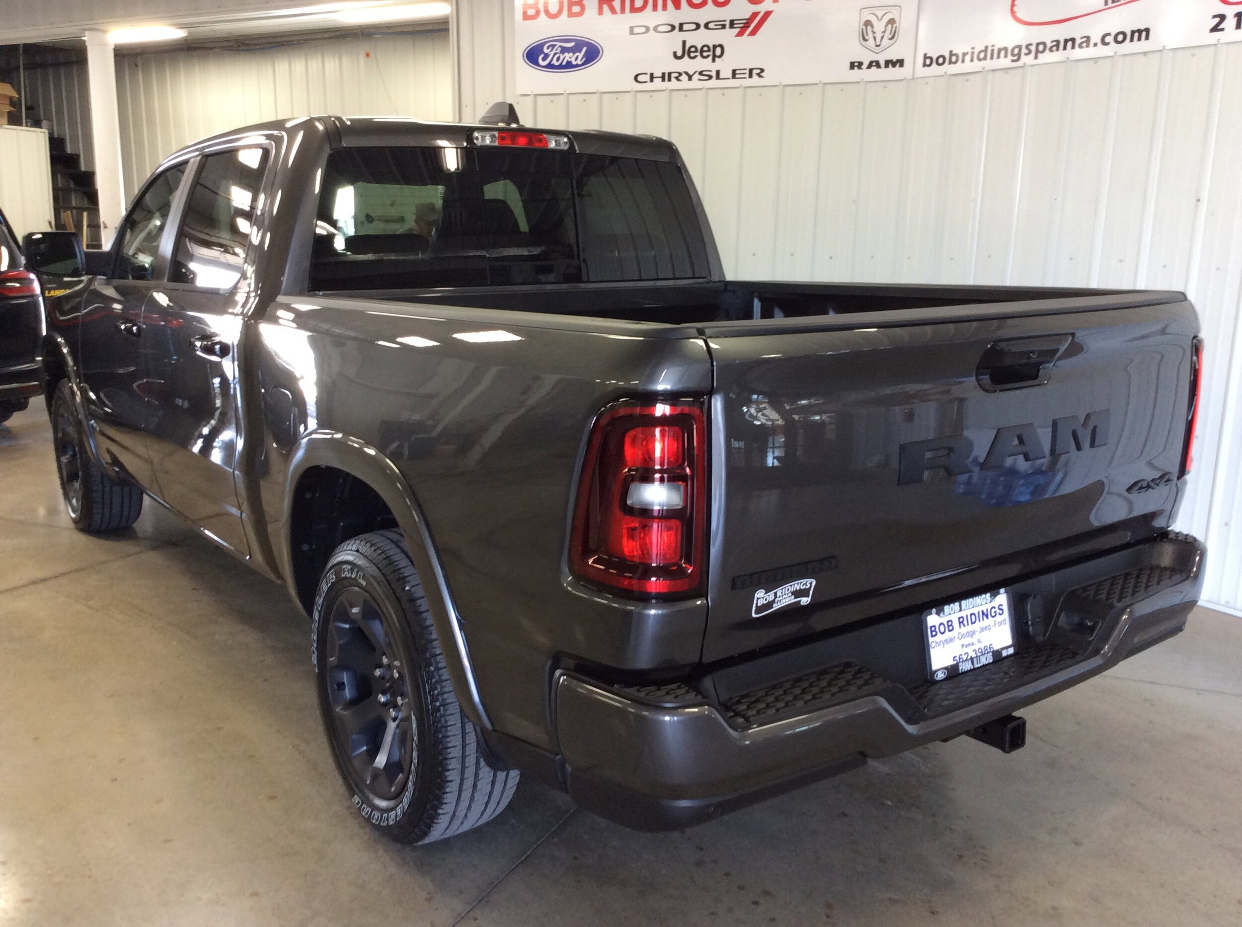 2025 Ram 1500 Lone Star photo 3