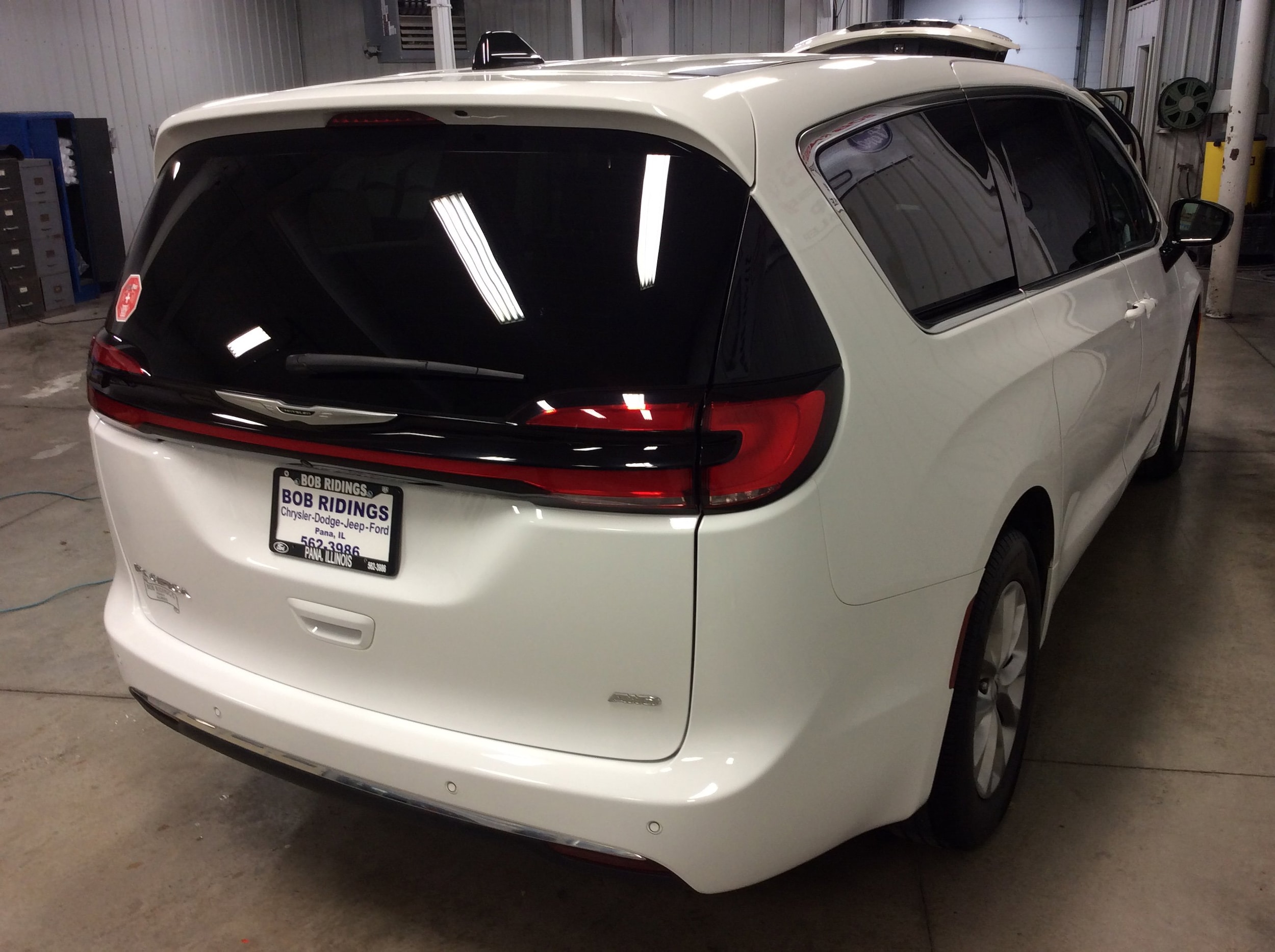 2024 Chrysler Pacifica Touring L - Photo 7