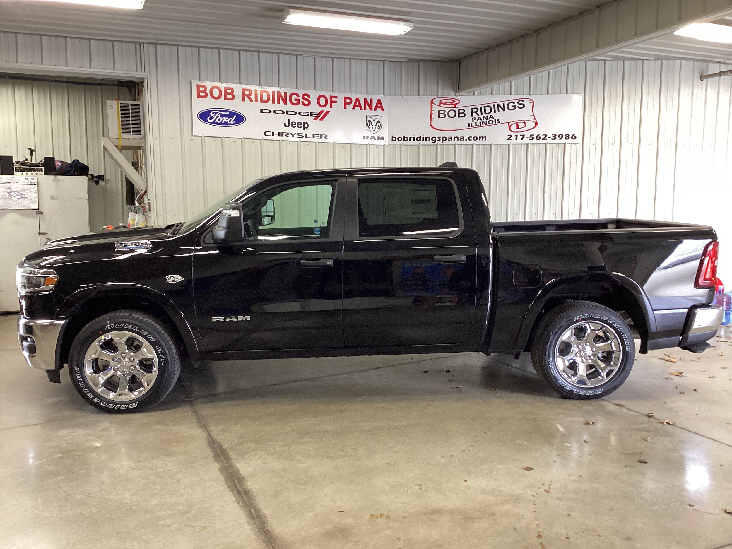 2026 RAM 1500 Big Horn/Lone Star - Photo 2