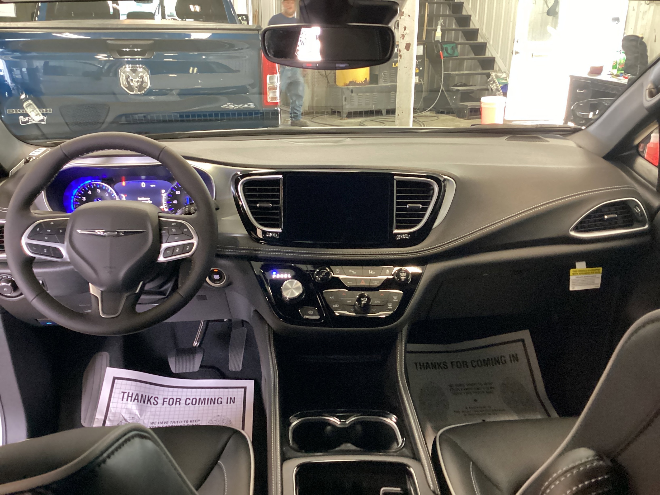 2026 Chrysler Pacifica Limited - Photo 18