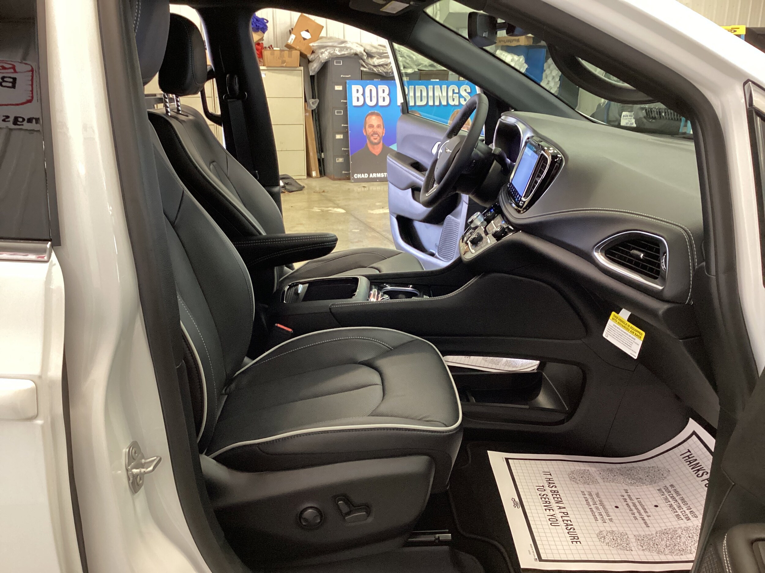 2026 Chrysler Pacifica Limited - Photo 36