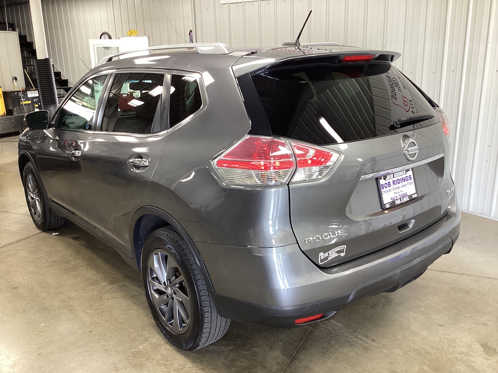Used 2016 Nissan Rogue SL SUV