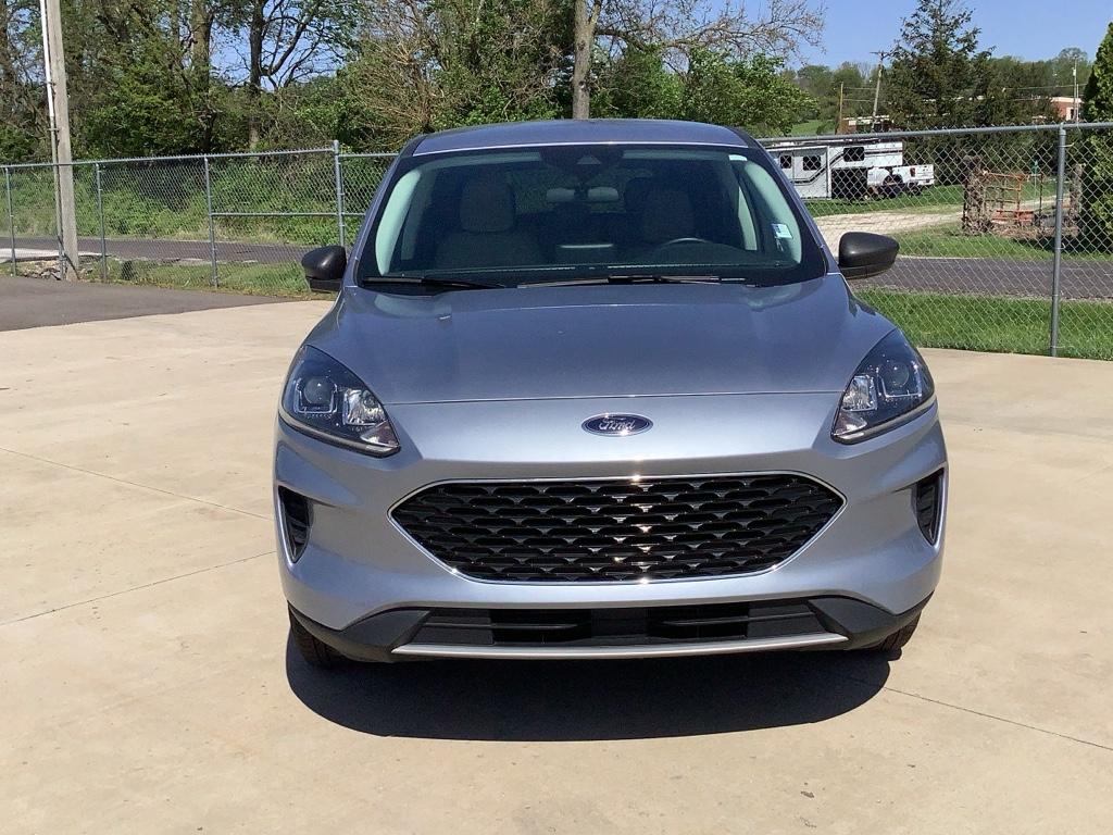 2022 Ford Escape SE photo 3