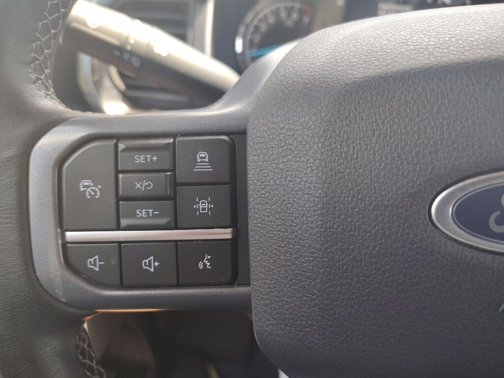 2023 Ford F-150 XLT - Photo 18