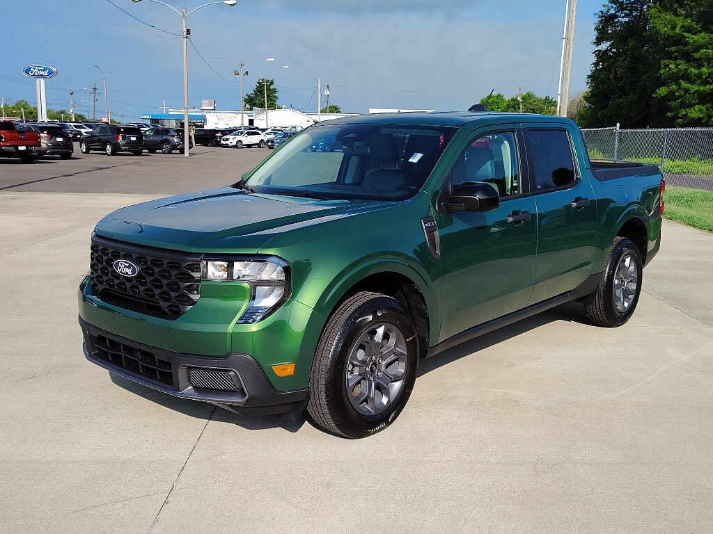 2025 Ford Maverick XLT photo 3