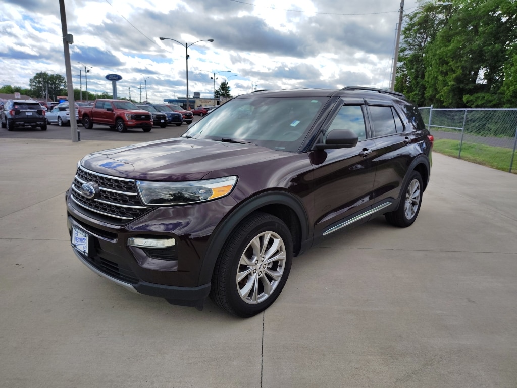 Used 2022 Ford Explorer XLT with VIN 1FMSK8DH6NGC38771 for sale in Jacksonville, IL