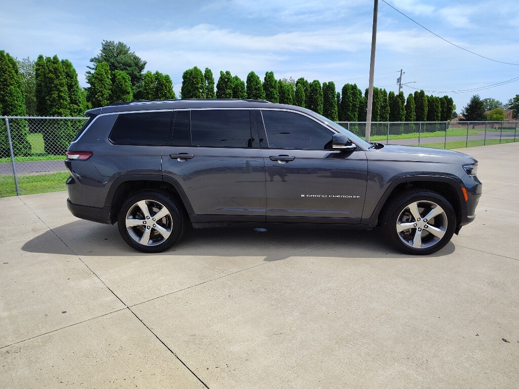 2021 Jeep Grand Cherokee Limited photo 2