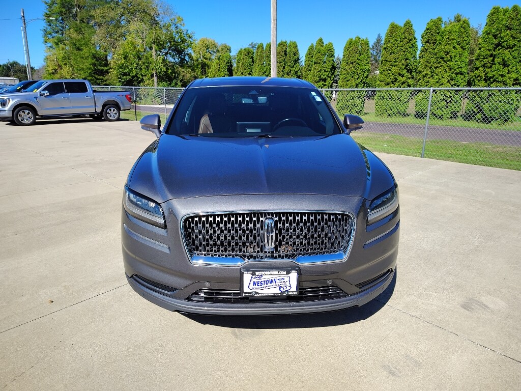 2023 Lincoln Nautilus Reserve photo 2