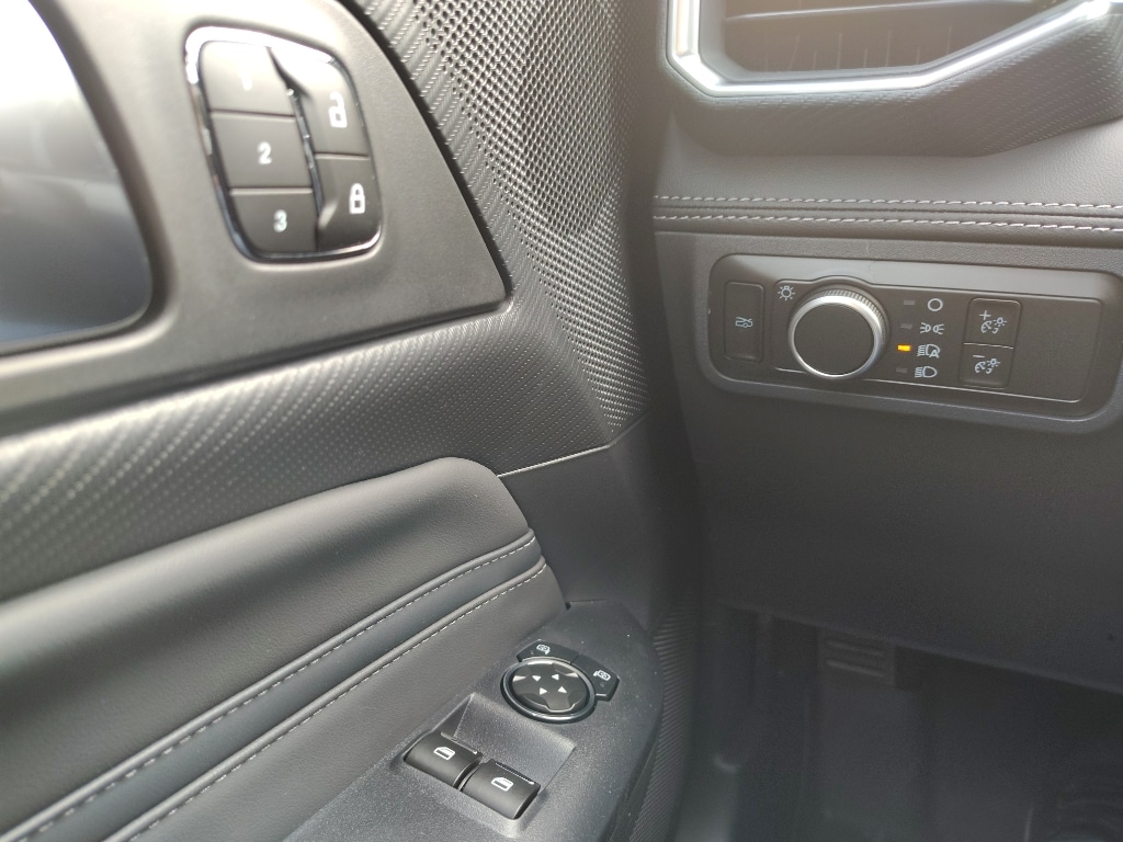 2025 Ford Mustang EcoBoost Premium Fastback - Photo 12