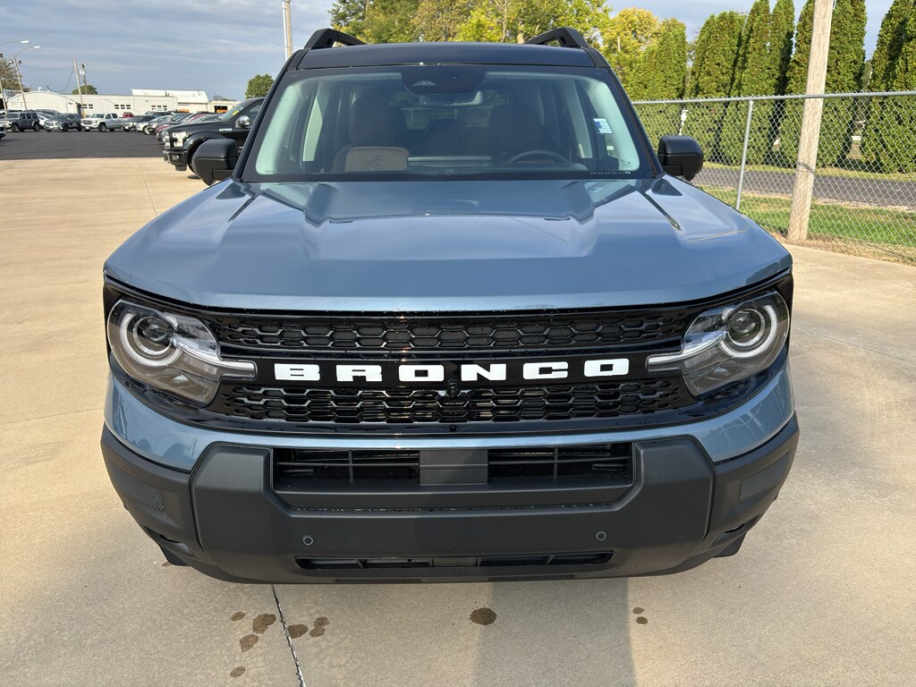 2025 Ford Bronco Sport Outer Banks photo 3