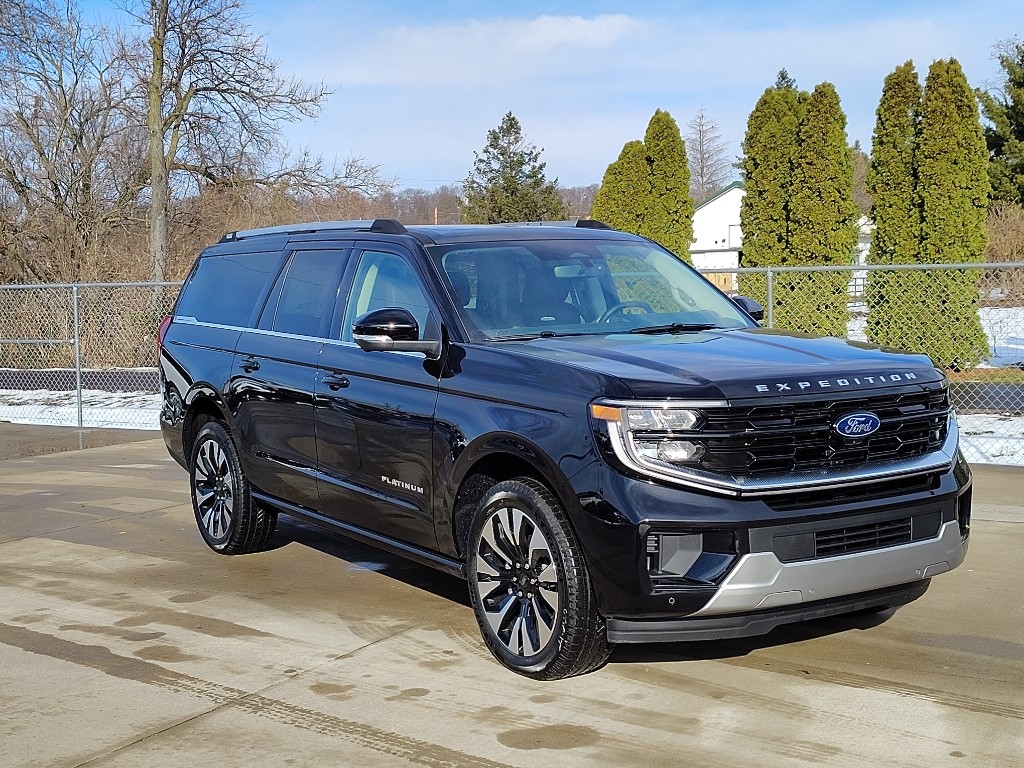 2025 Ford Expedition Platinum's photo