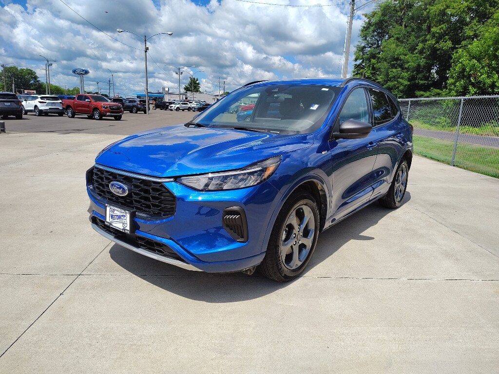 2023 Ford Escape ST-Line photo 3