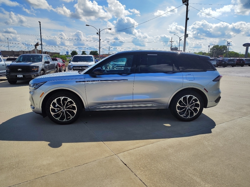Used 2024 Lincoln Nautilus Reserve Sport Utility
