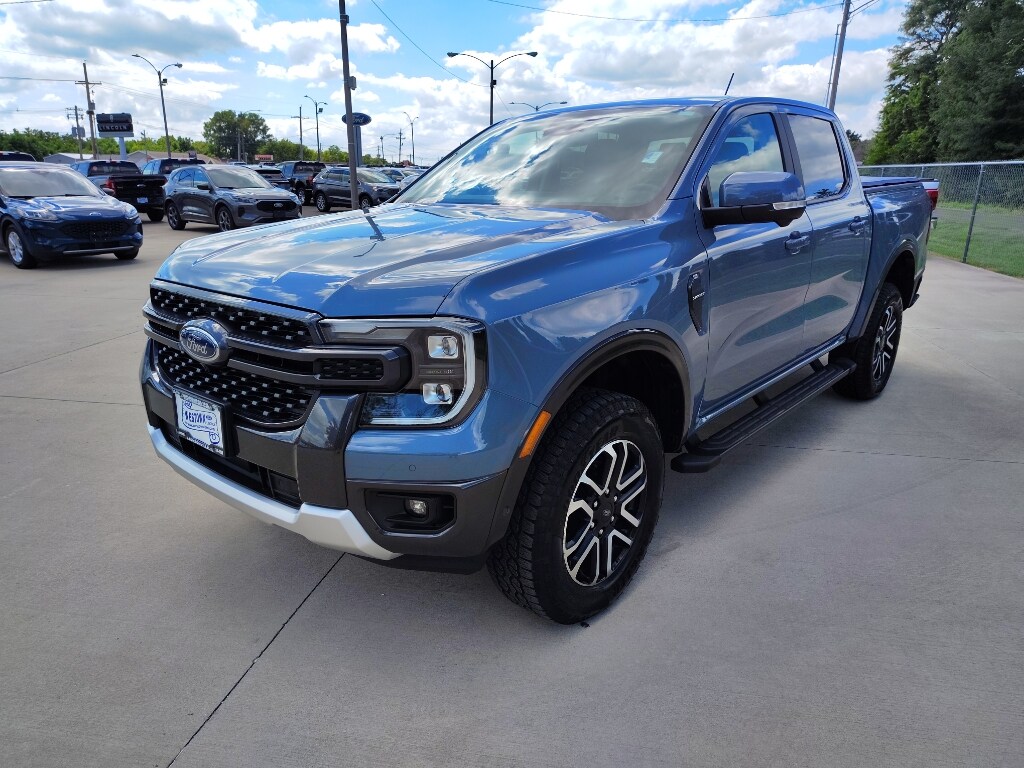 2024 Ford Ranger Lariat photo 2