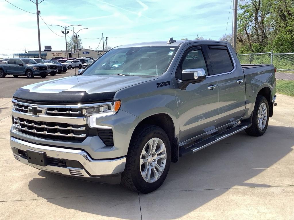 Used 2024 Chevrolet Silverado 1500 LTZ with VIN 2GCUDGEDXR1154842 for sale in Jacksonville, IL