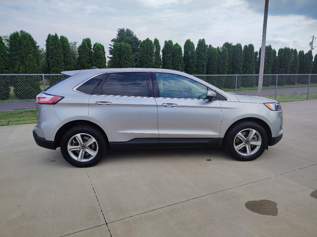 Used 2024 Ford Edge SEL Sport Utility